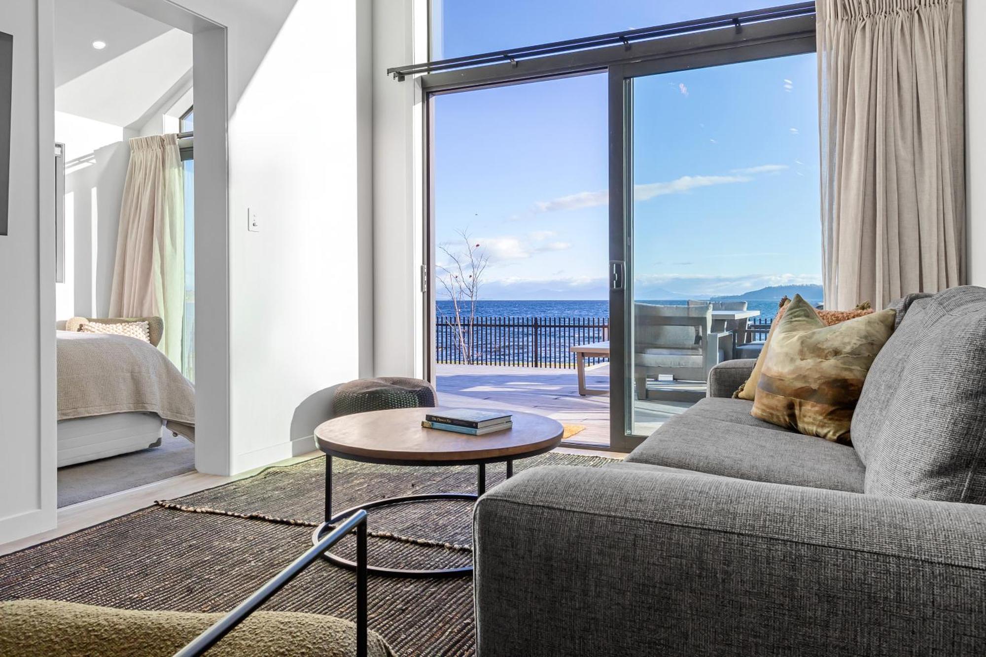 Absolute Lakefront House 陶波 外观 照片